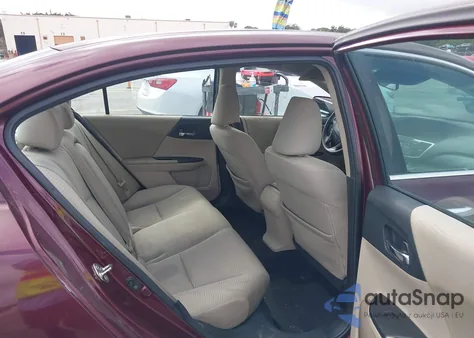 2015 Honda Accord Lx z USA, uszkodzony, nr VIN 1HGCR2F38FA155352